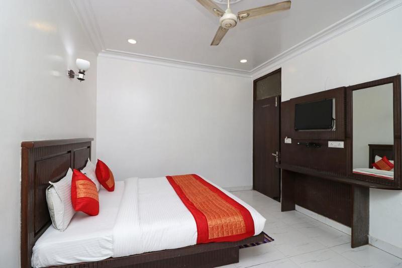 Oyo Flagship Kumar Palace New Delhi Exterior photo